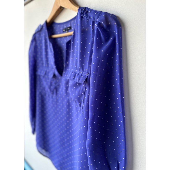 COPY - GAP | Periwinkle blue and white polka dot blouse - Picture 4 of 9